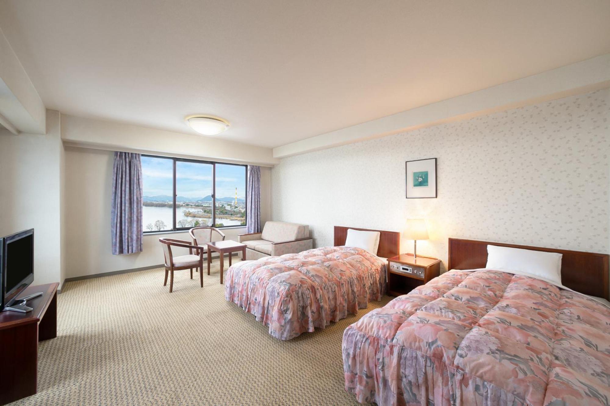 Grand Mercure Lake Biwa Resort & Spa Наґахама Екстер'єр фото