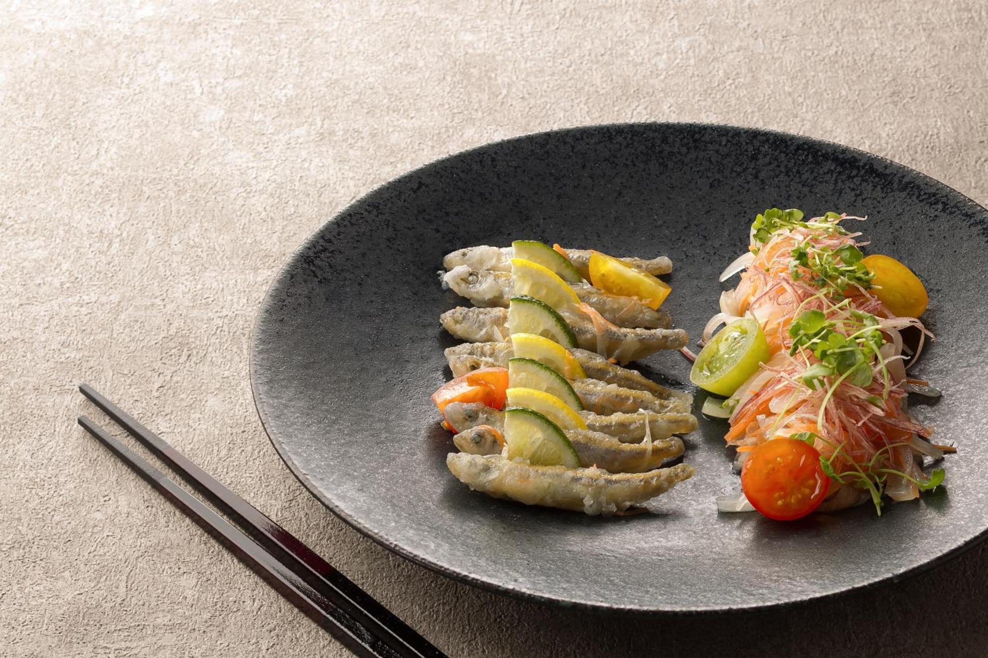 Grand Mercure Lake Biwa Resort & Spa Наґахама Екстер'єр фото