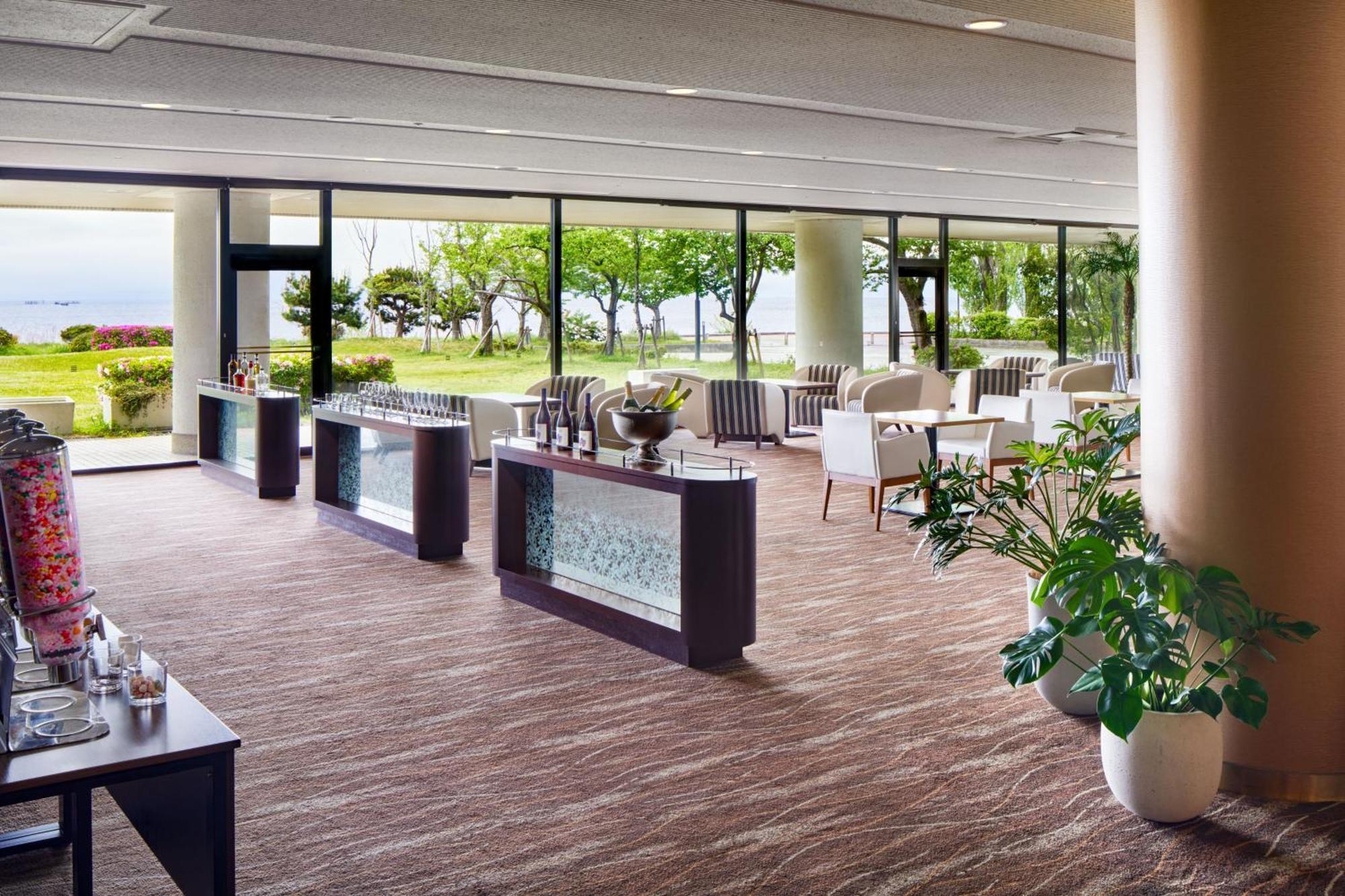 Grand Mercure Lake Biwa Resort & Spa Наґахама Екстер'єр фото
