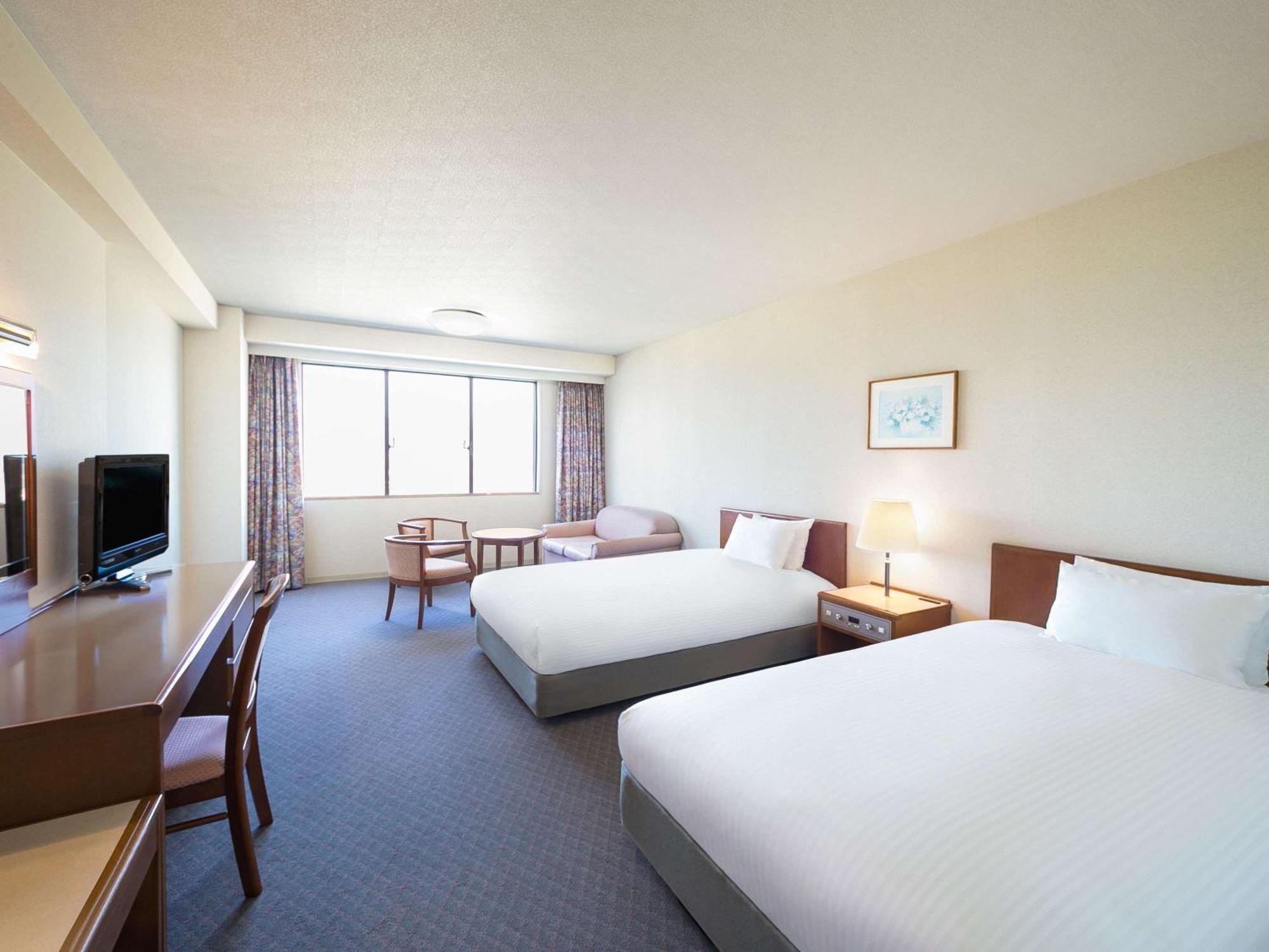 Grand Mercure Lake Biwa Resort & Spa Наґахама Екстер'єр фото