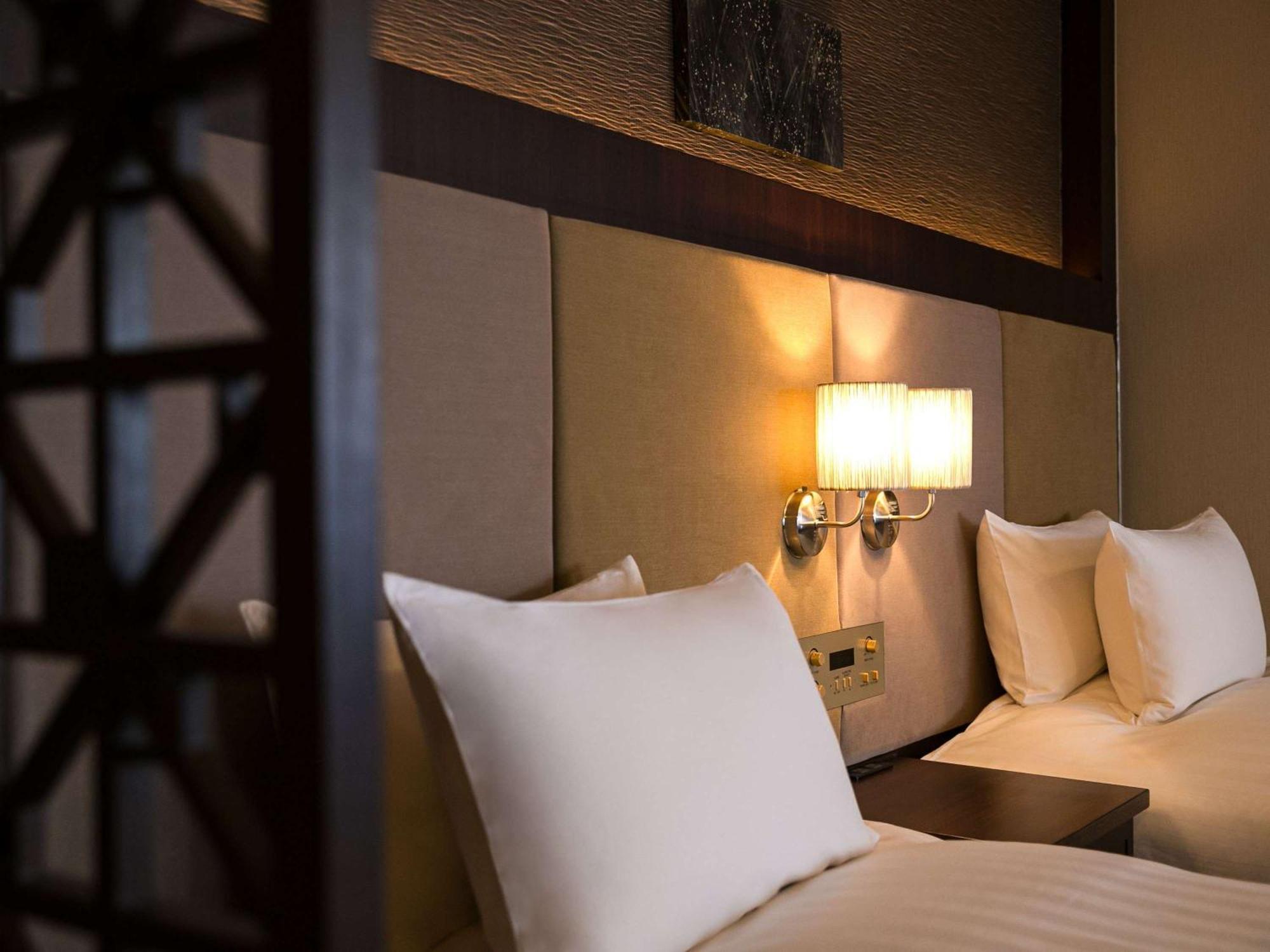 Grand Mercure Lake Biwa Resort & Spa Наґахама Екстер'єр фото